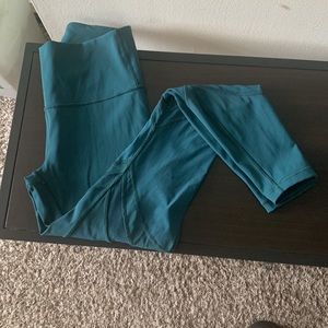 Lululemon Hunter green leggings